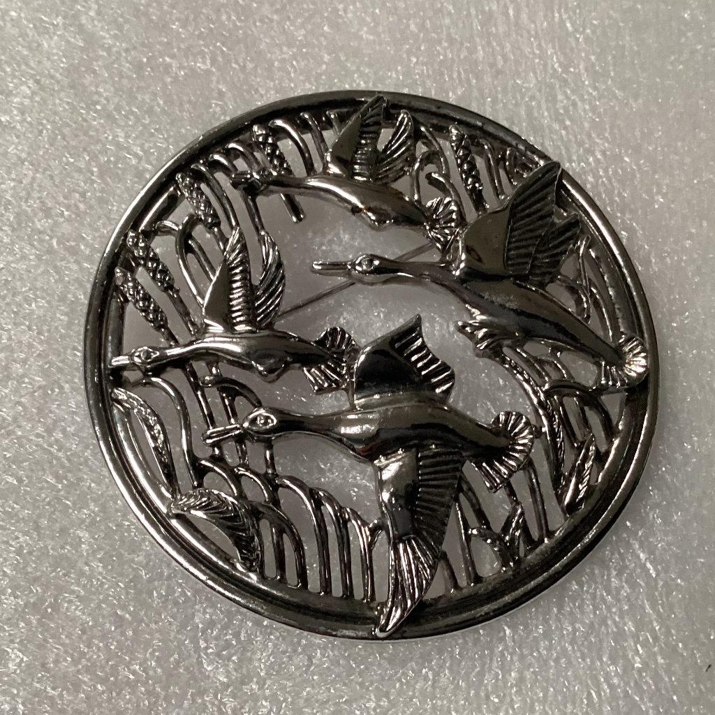 Sarah Coventry Vintage SilverTone 1967 Flying Geese BroochPendant